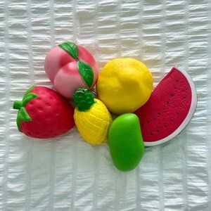 6 PIECE FRUIT SQUISHY PACK
